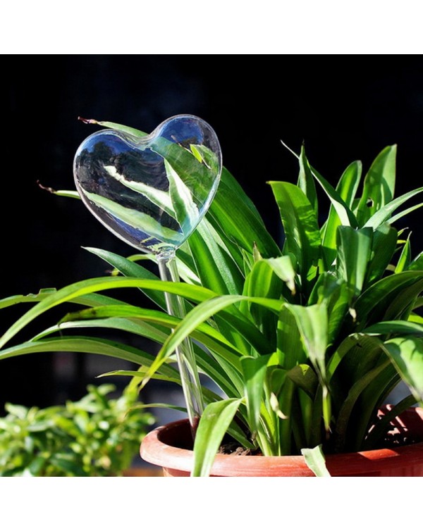 Automatic Plant Self Watering Water Feeder Plastic PVC Heart Shape Ball Plant Flowers Water Feeder Indoor Outdoor Watering Cans